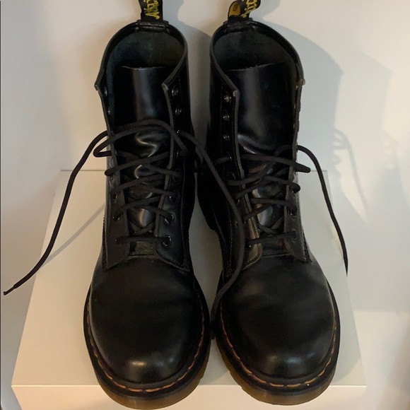 Dr. Martens Shoes - Combat Dr. Martins